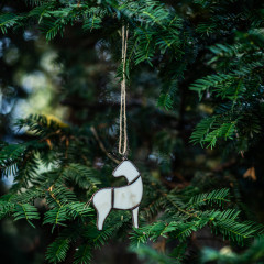 Závěsný sob z bílého skla JEMNÉ PAROŽÍ